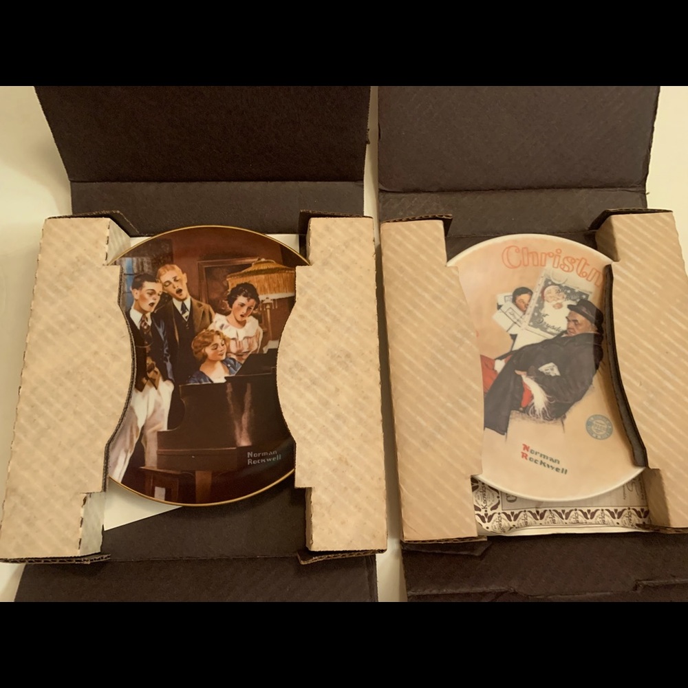 Lot of 2 Norman Rockwell Knowles Collector Plates Close Harmony Christmas china